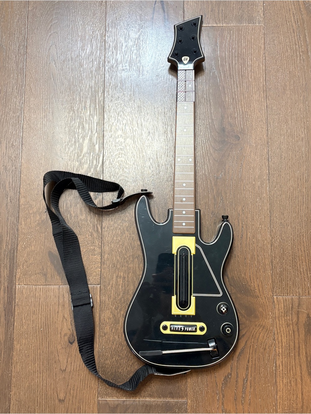 Activision Guitar Hero Live Wireless Guitar Controller